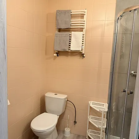 Goscinne Bed & Breakfast 3*
