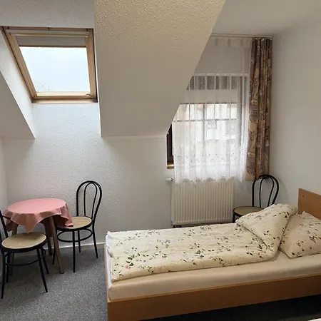 Goscinne Bed & Breakfast 3*